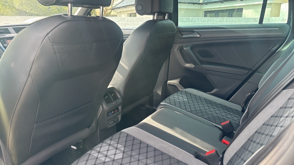 Volkswagen Tiguan 2.0 Tdi Active Grey #10