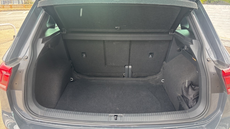Volkswagen Tiguan 2.0 Tdi Active Grey #8