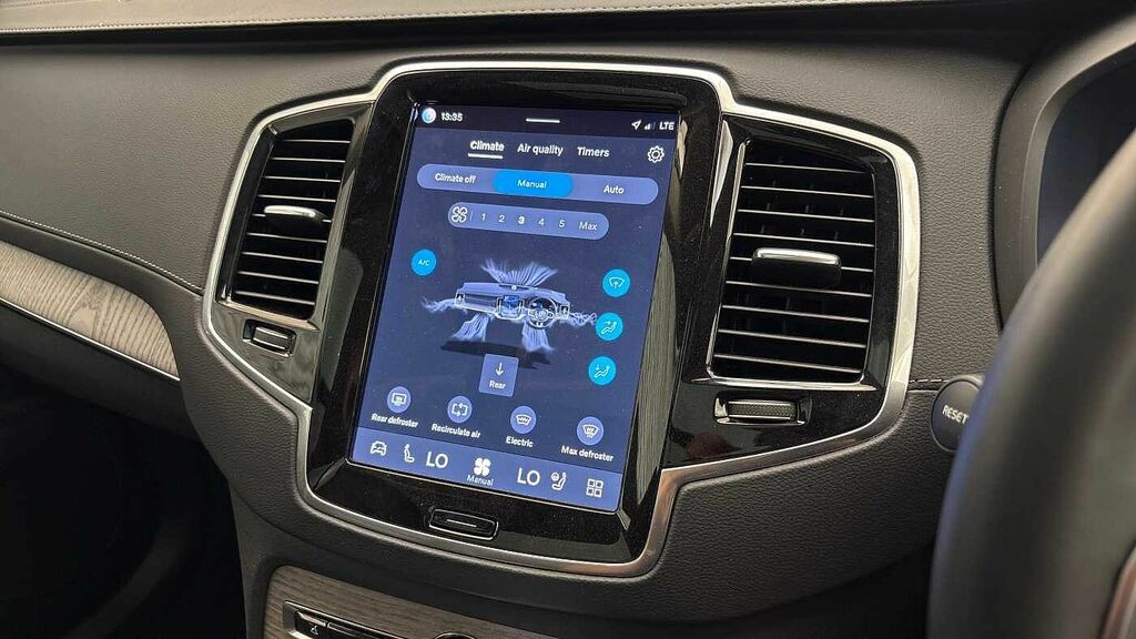 Volvo XC90 B5 Mhev Ultimate Dark Awd 7 Seat Blue #39