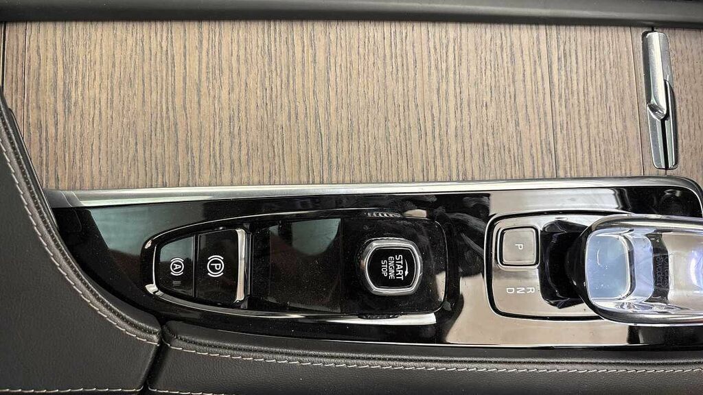 Volvo XC90 B5 Mhev Ultimate Dark Awd 7 Seat Blue #32
