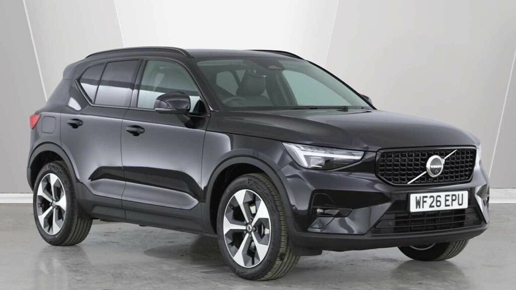 Volvo XC40 Plus, B3 Mild Hybrid, Dark Black