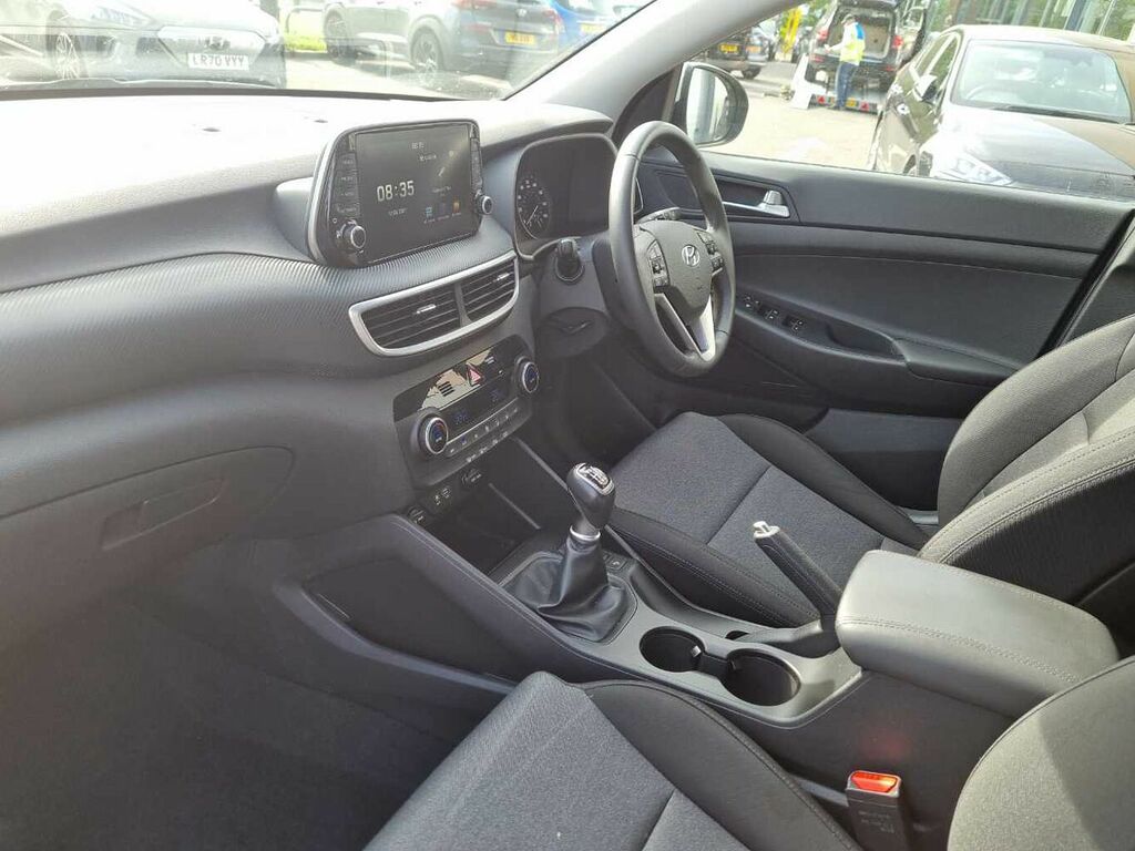 Hyundai Tucson 1.6 Gdi Se Nav 2Wd Silver #2
