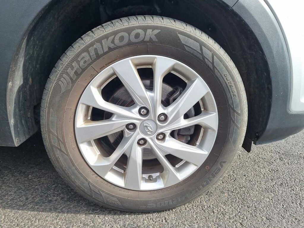 Hyundai Tucson 1.6 Gdi Se Nav 2Wd Silver #5