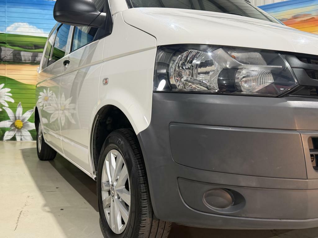 Volkswagen Transporter Panel Van White #12