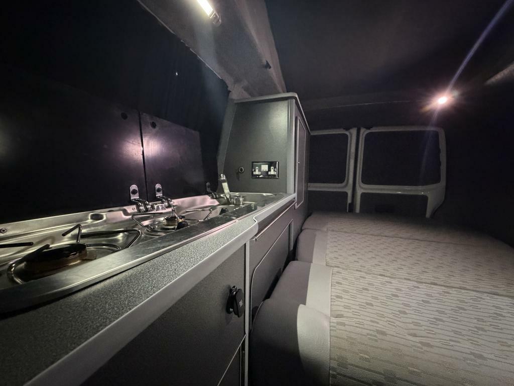 Volkswagen Transporter T28 2.0Tdi Campervan White #6