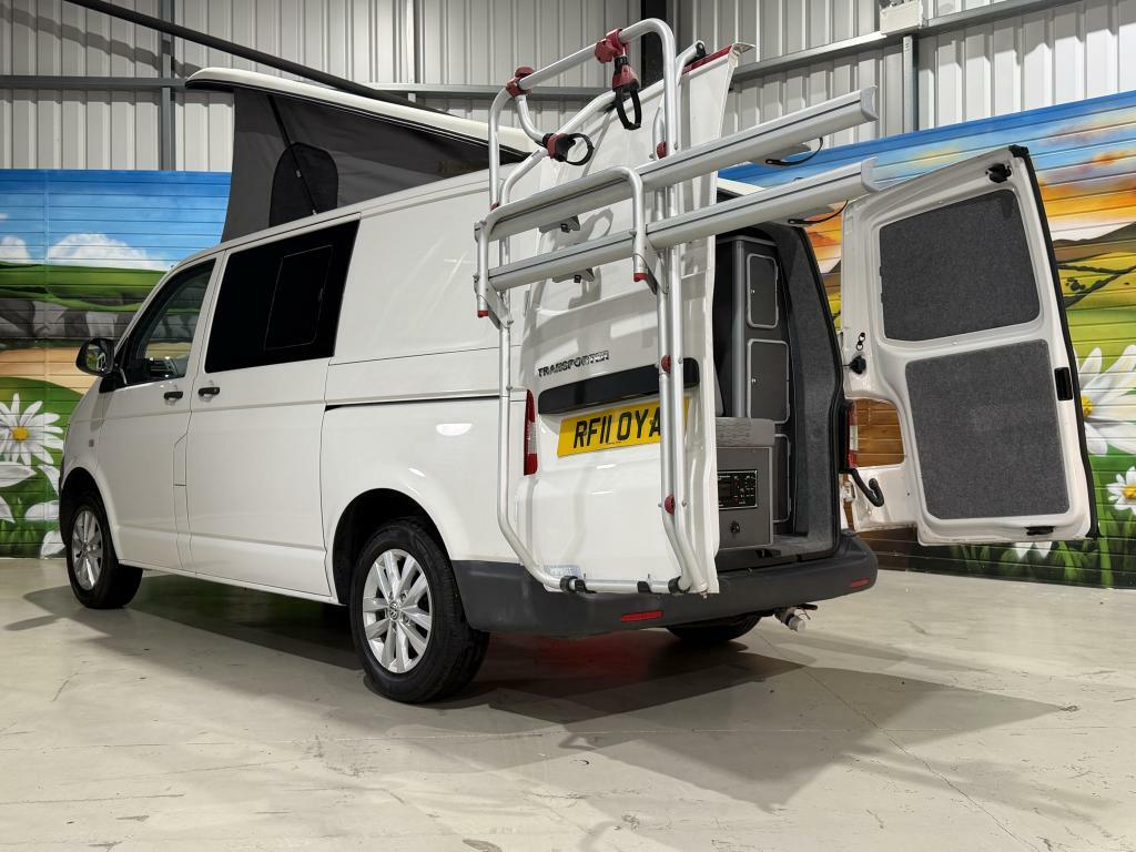 Volkswagen Transporter Panel Van White #23