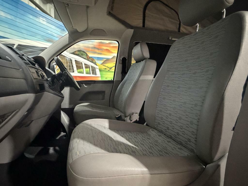 Volkswagen Transporter Panel Van White #27