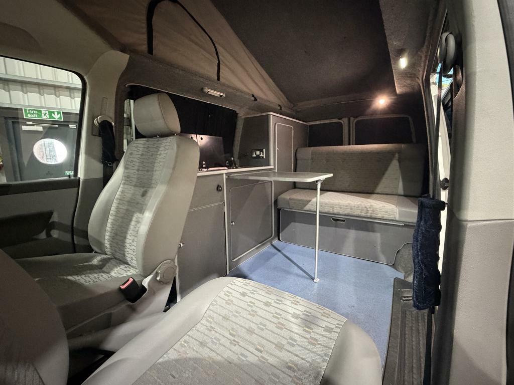 Volkswagen Transporter T28 2.0Tdi Campervan White #4
