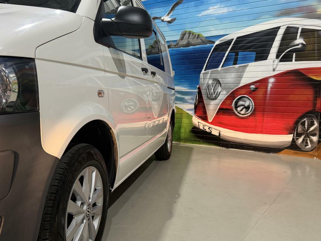 Volkswagen Transporter Panel Van White #13