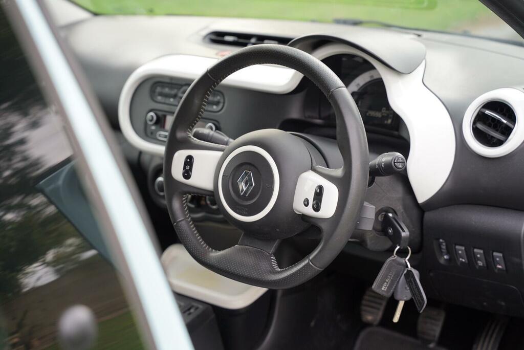 Renault Twingo 1.0 Dynamique Sce Ss 70 Bhp White #16