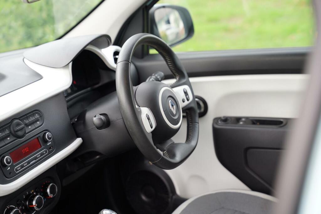 Renault Twingo 1.0 Dynamique Sce Ss 70 Bhp White #18