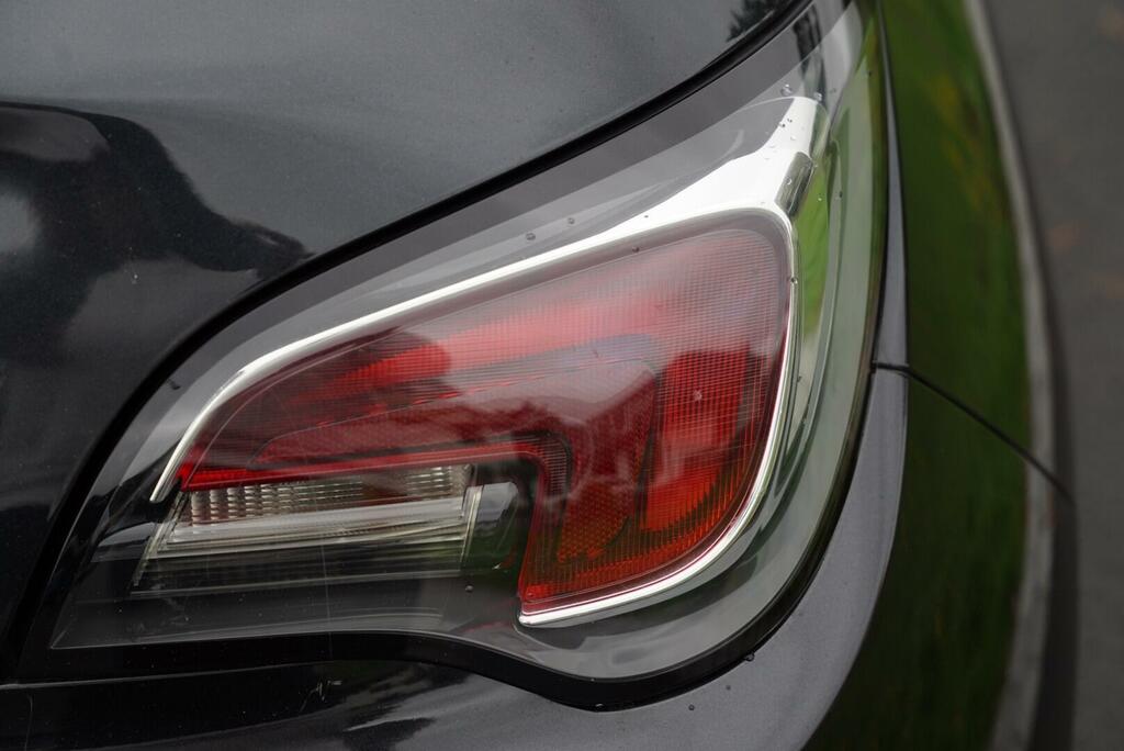 Vauxhall Adam Energised White #26