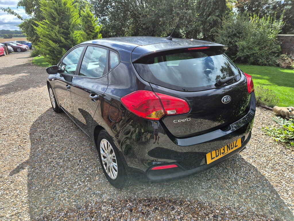 Kia Ceed 1.6 Crdi 2 Euro 5 Silver #7