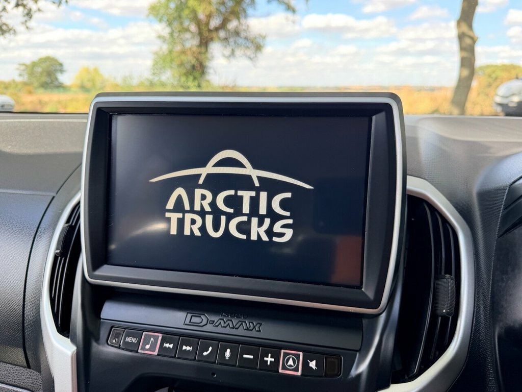 Isuzu D-Max D-max Yukon Silver #9