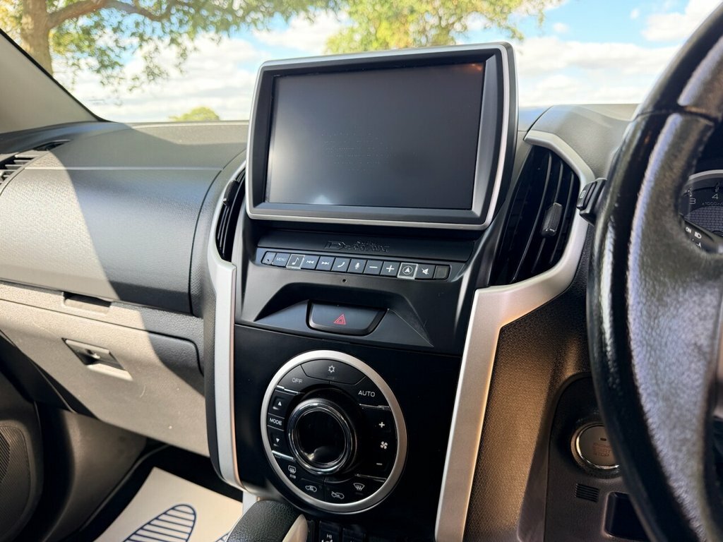 Isuzu D-Max D-max Yukon Silver #35