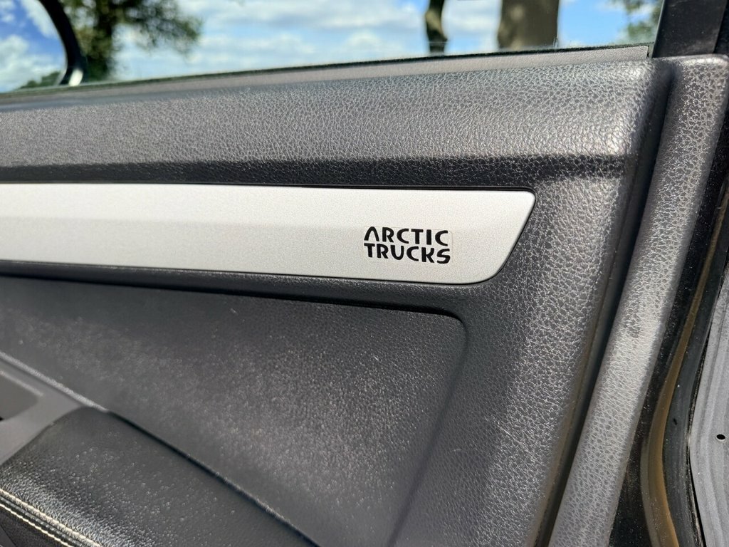 Isuzu D-Max D-max Yukon Silver #25