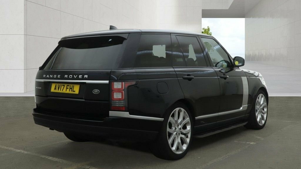 Land Rover Range Rover Suv White #4