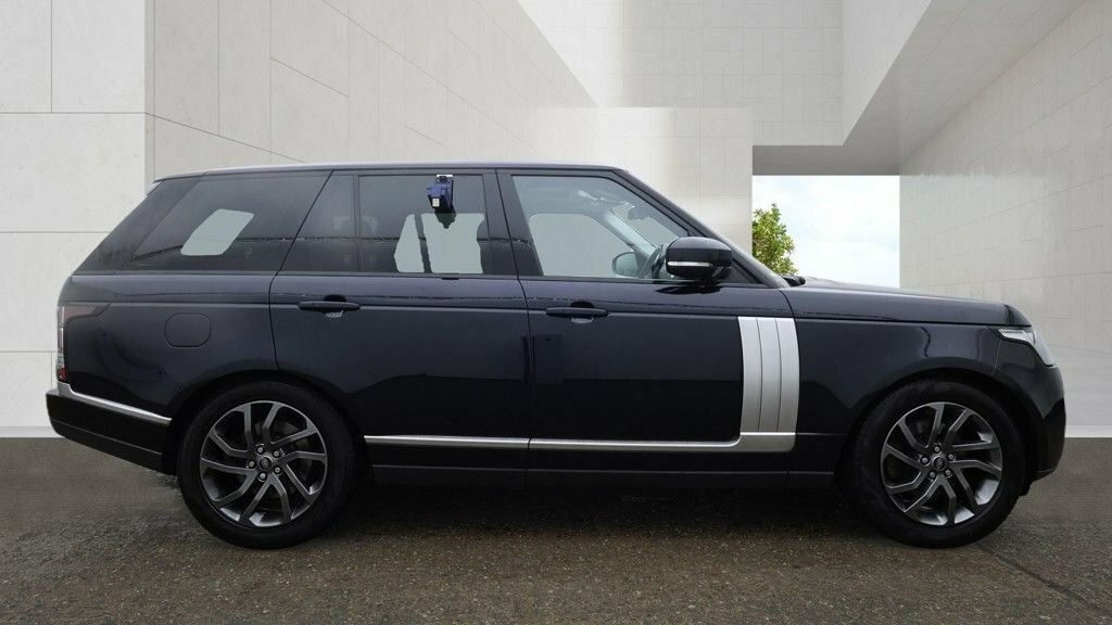 Land Rover Range Rover 3L Vogue Black #2