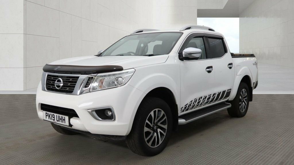 Nissan Navara Automatic Silver #10