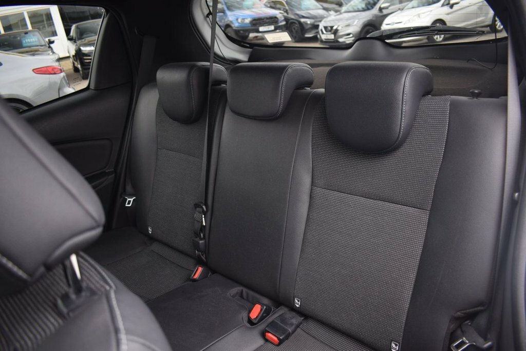 Toyota Yaris Excel Silver #15