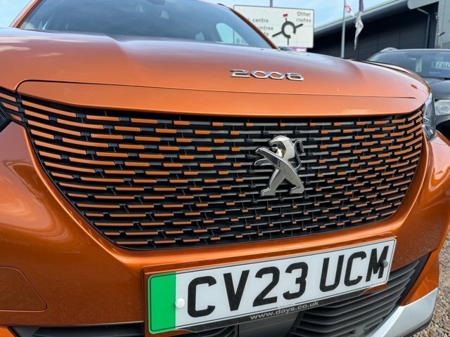 Peugeot e-2008 Allure Premium Suv CV23UCM Orange #4