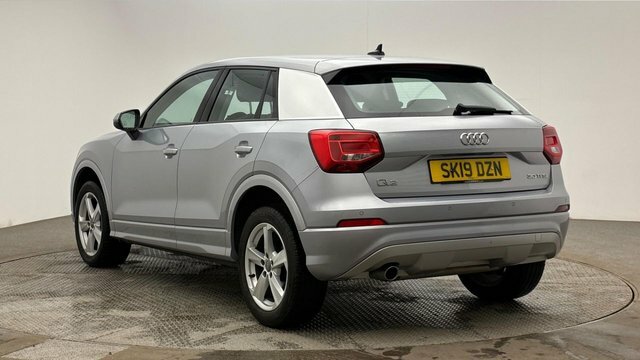 Audi Q2 Tfsi 30 Sport Suv SK19DZN Silver #3
