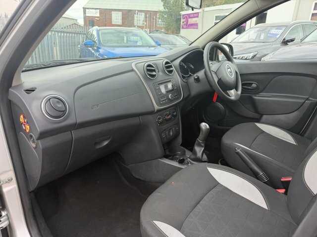 Dacia Sandero Stepway Stepway 1.5L Laureate Dci 90 Bhp Silver #8