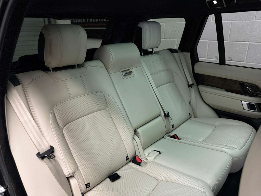 Land Rover Range Rover Core Black #18
