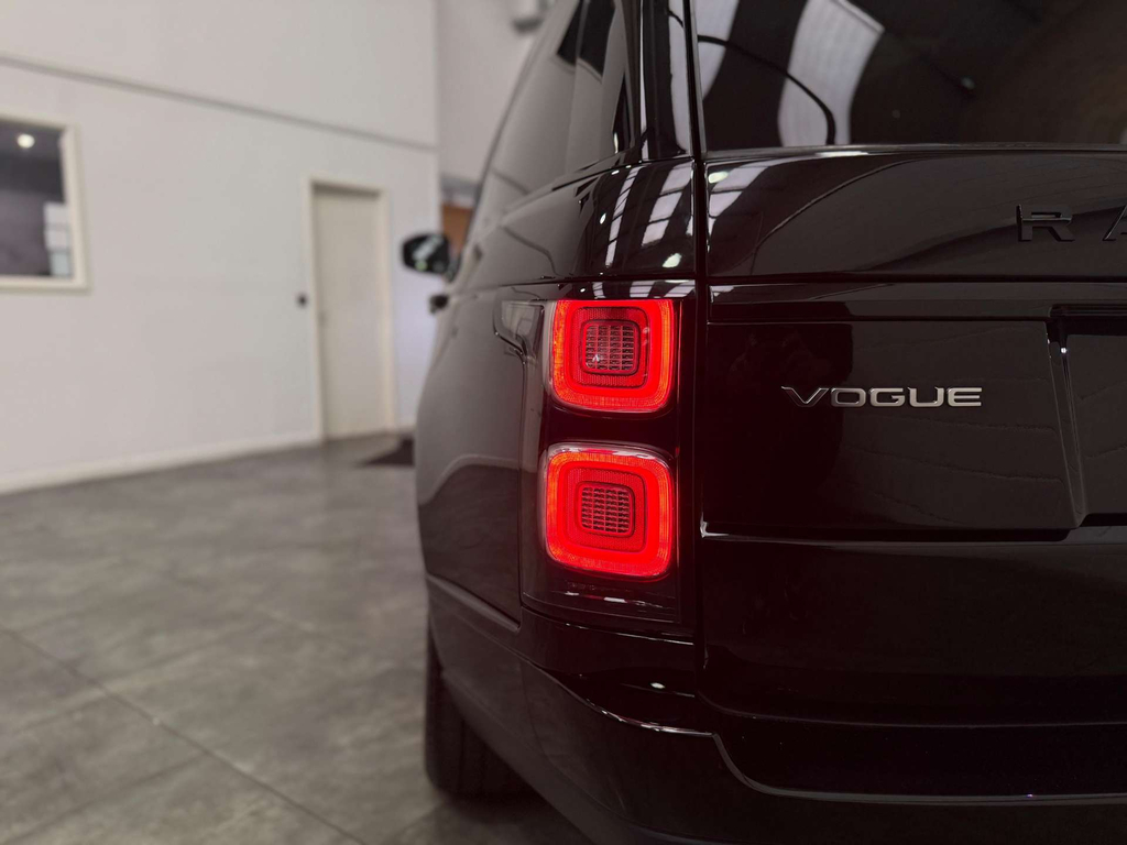 Land Rover Range Rover Core Black #9