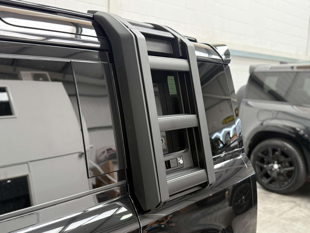 Land Rover Defender 2.0 Defender X-dynamic  #15