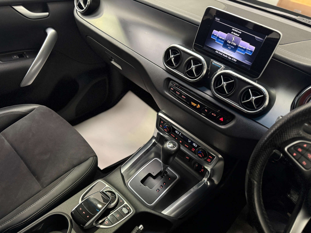 Mercedes-Benz X Class X250 D 4Matic Black #21