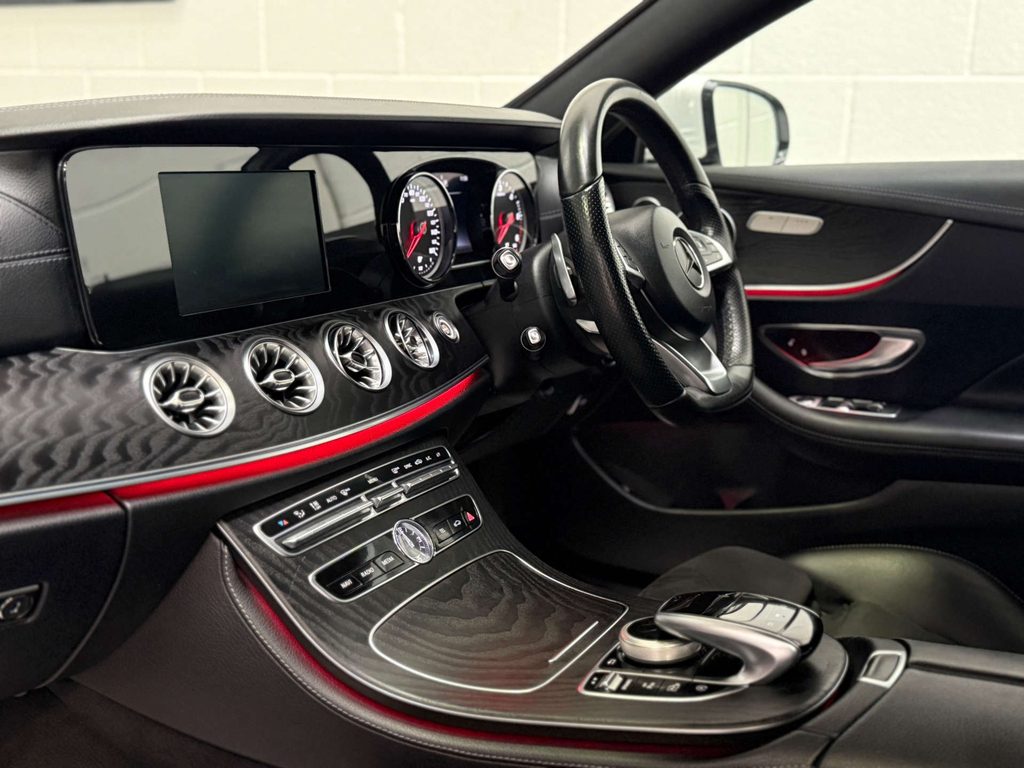 Mercedes-Benz E Class E300 Amg Line Premium Plus 9G-tronic Black #18