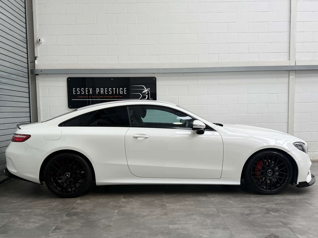 Mercedes-Benz E Class E 220 D Amg Line White #4