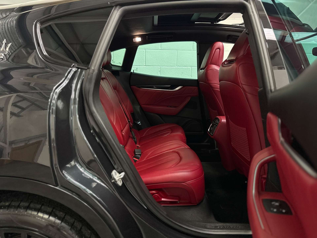 Maserati Levante Modena Grey #18