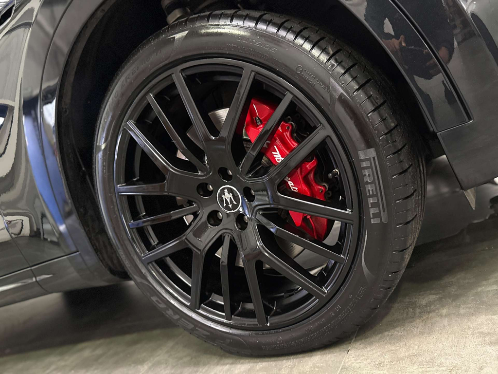 Maserati Levante Modena Grey #27
