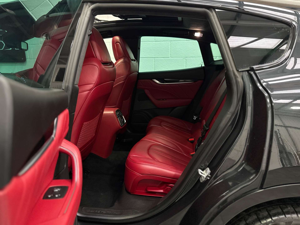 Maserati Levante Modena Grey #20