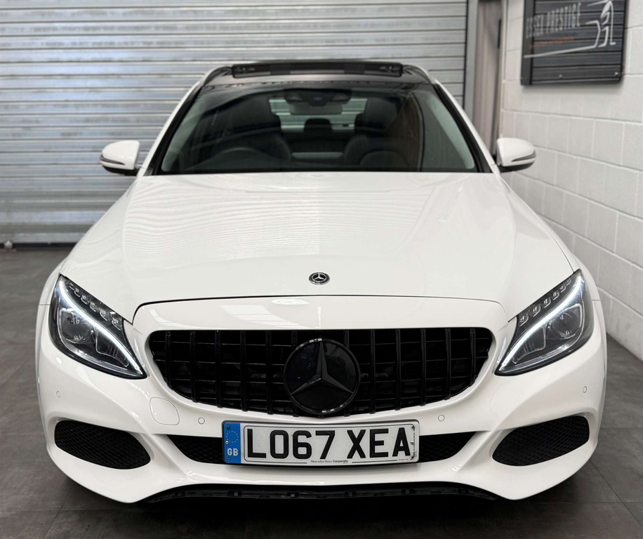 Mercedes-Benz C Class Amg C 63 S Premium #2