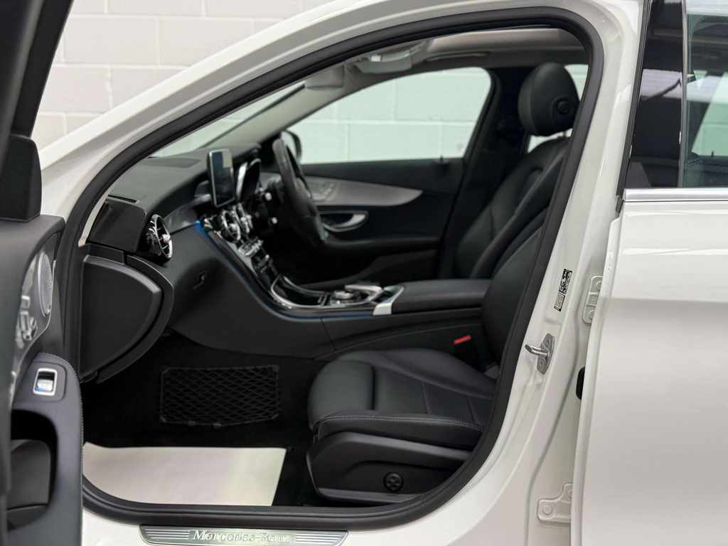 Mercedes-Benz C Class Amg C 63 S Premium #17