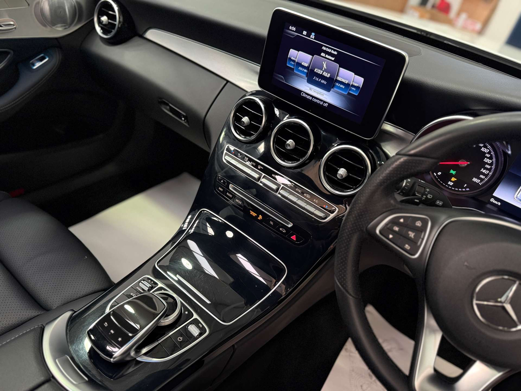 Mercedes-Benz C Class Amg C 63 S Premium #21