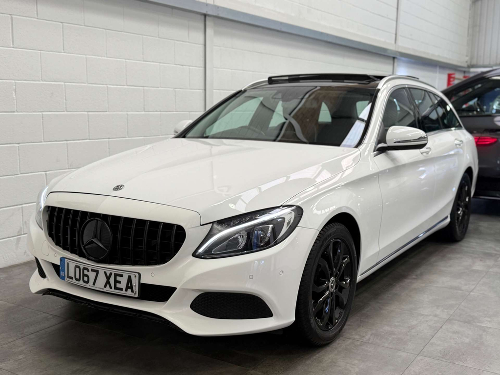 Mercedes-Benz C Class Amg C 63 S Premium #3