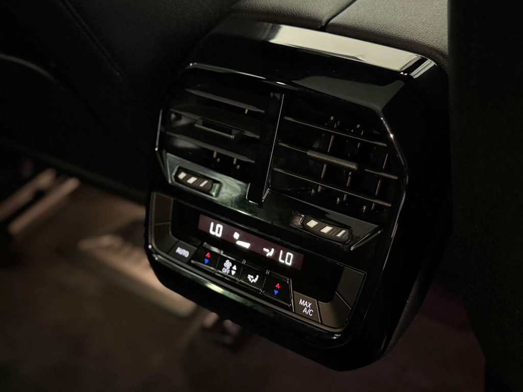 BMW iX Ix Xdrive 50 M Sport Black #25