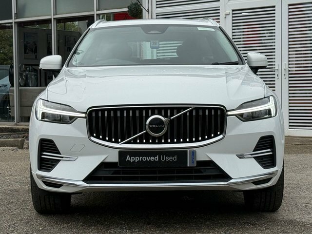 Volvo XC60 2022 2.0H T6 Recharge 18.8Kwh Core Suv White #4