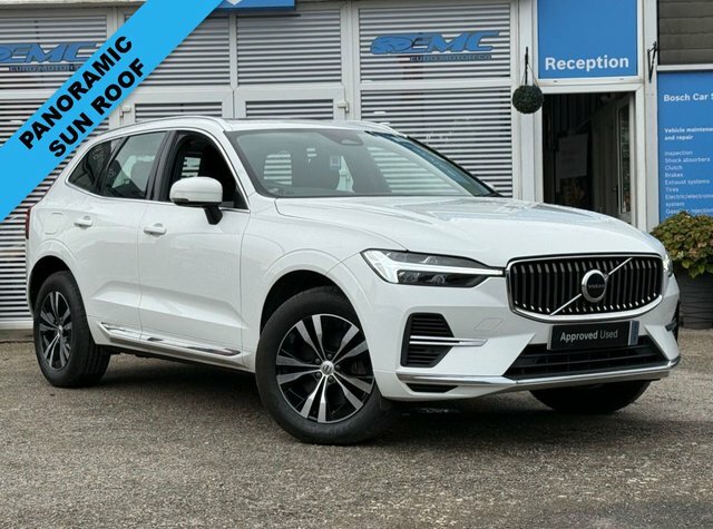 Volvo XC60 2022 2.0H T6 Recharge 18.8Kwh Core Suv White