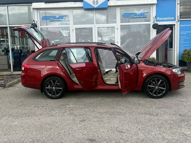 Skoda Octavia 2015 1.4 Tsi Elegance Estate Eur Red #5