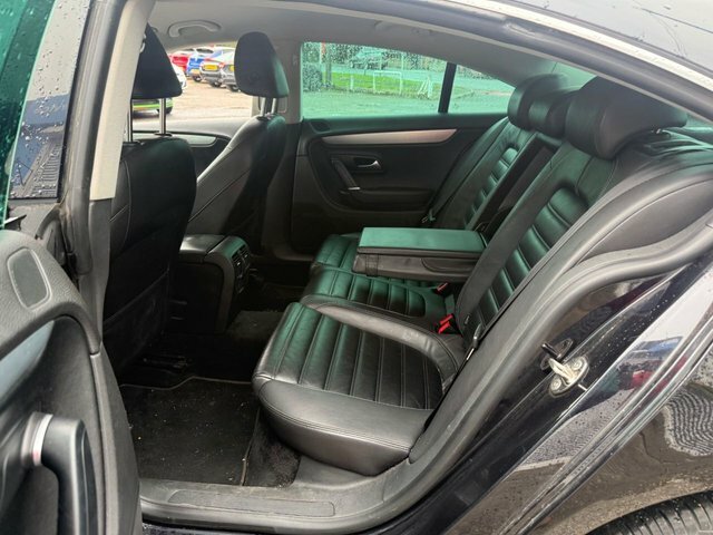 Volkswagen CC Saloon 2.0 Black #17