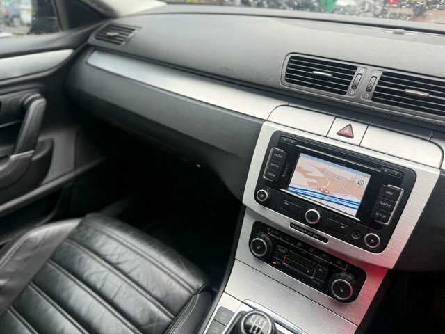 Volkswagen CC Saloon 2.0 Black #22