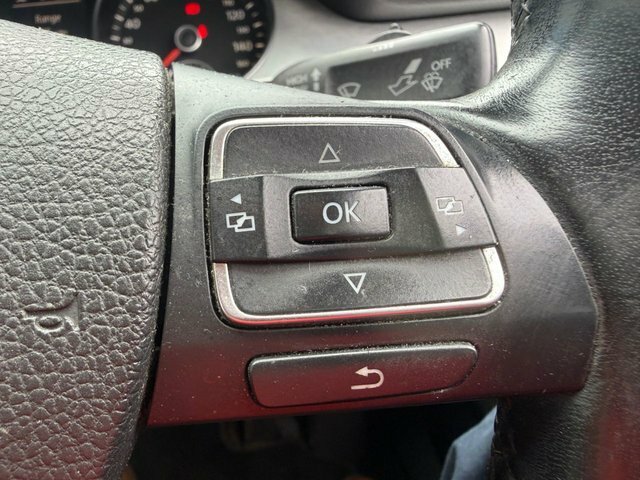 Volkswagen CC Saloon 2.0 Black #37