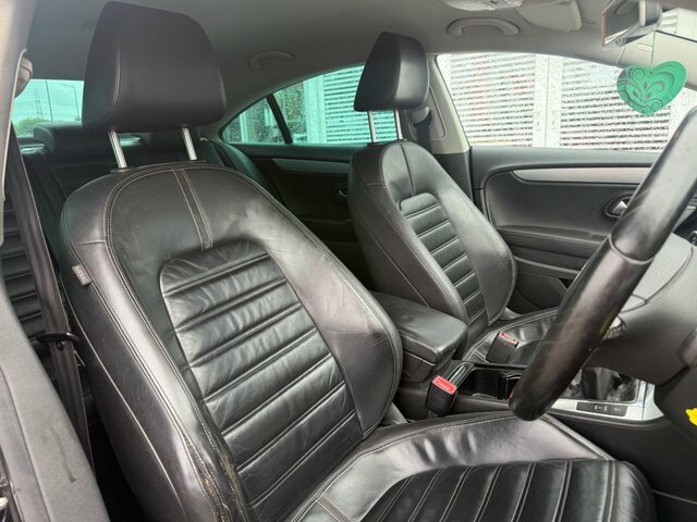 Volkswagen CC Saloon 2.0 Black #10