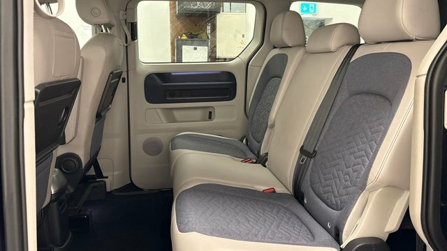 Volkswagen ID.Buzz Buzz Pro 77Kwh Style Mpv 204 Ps White #5