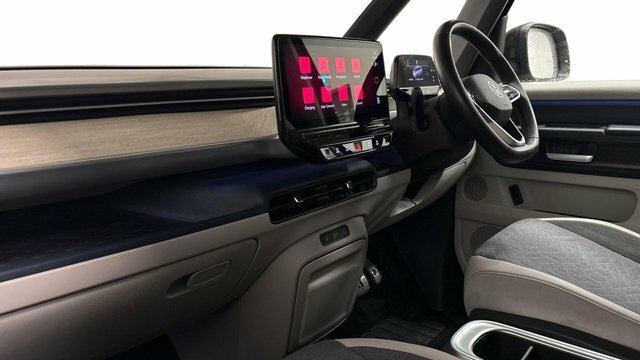 Volkswagen ID.Buzz Buzz Pro 77Kwh Style Mpv 204 Ps White #2
